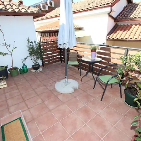 公寓 Sorriso 罗维尼